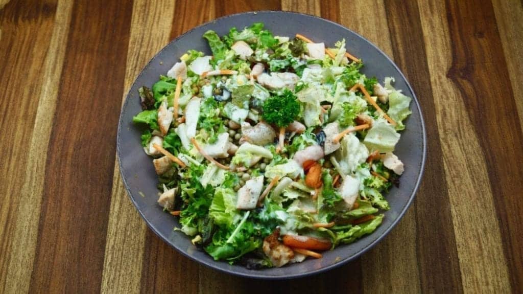  Healthy 10 minutes garden salad for grilling