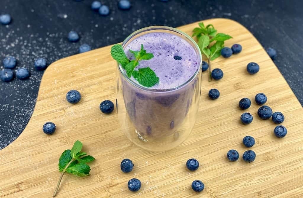 Blue power smoothie