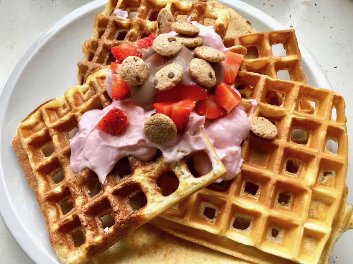 Healthy Banana Waffles