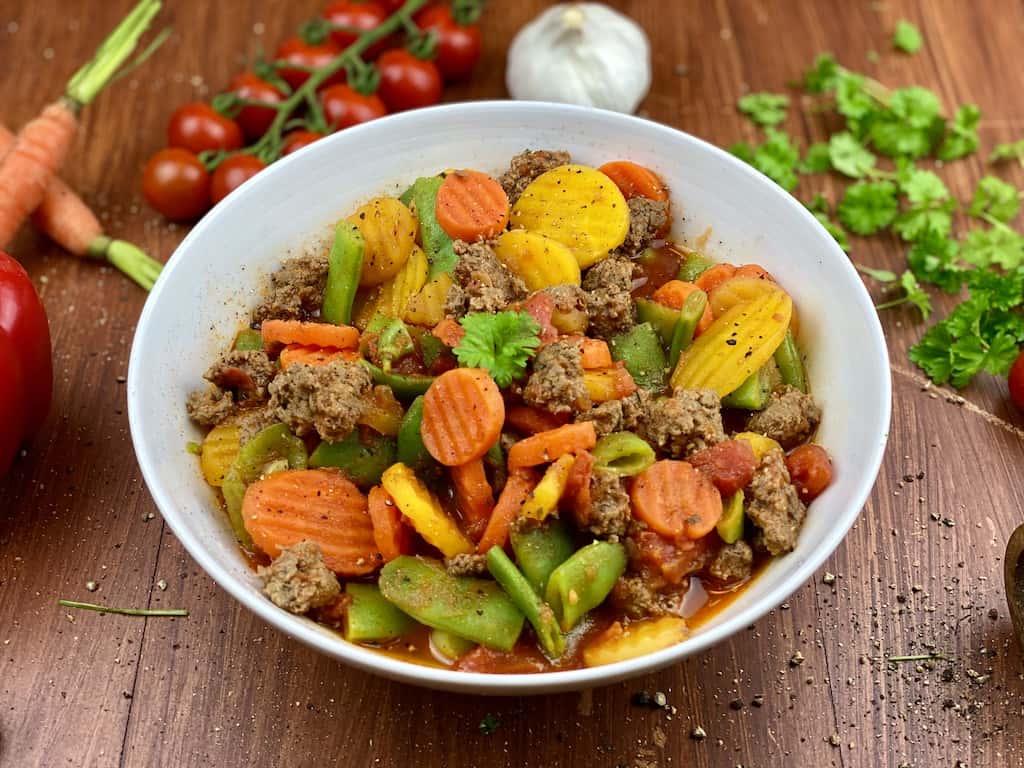 Veggies with Garlic and minced meat